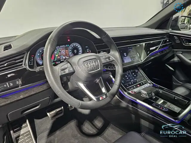 Audi SQ8