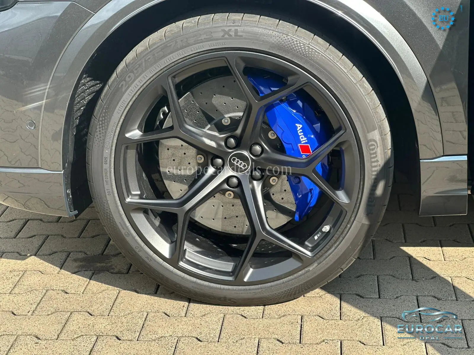 Audi RSQ8