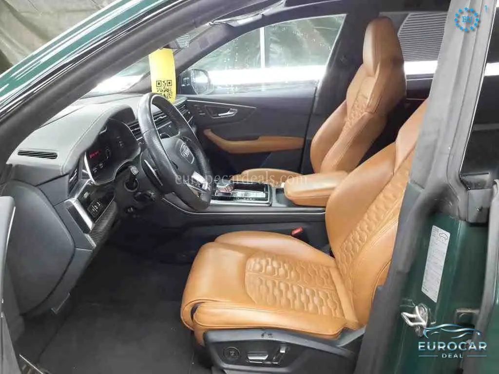 Audi RSQ8