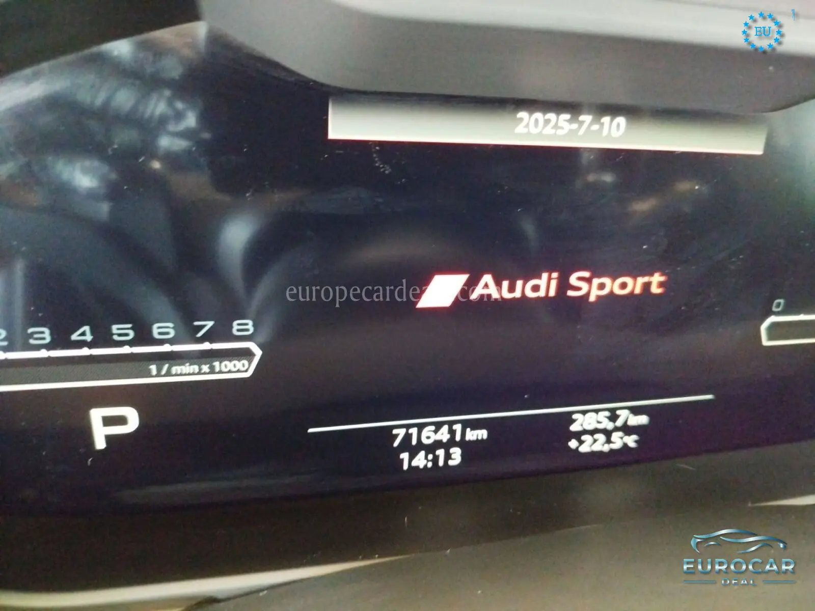 Audi RSQ8