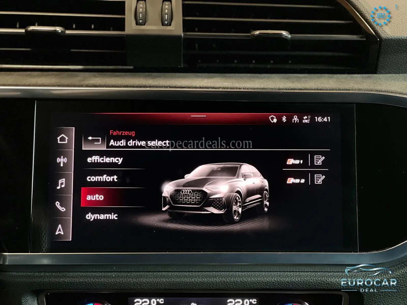 Audi RSQ3