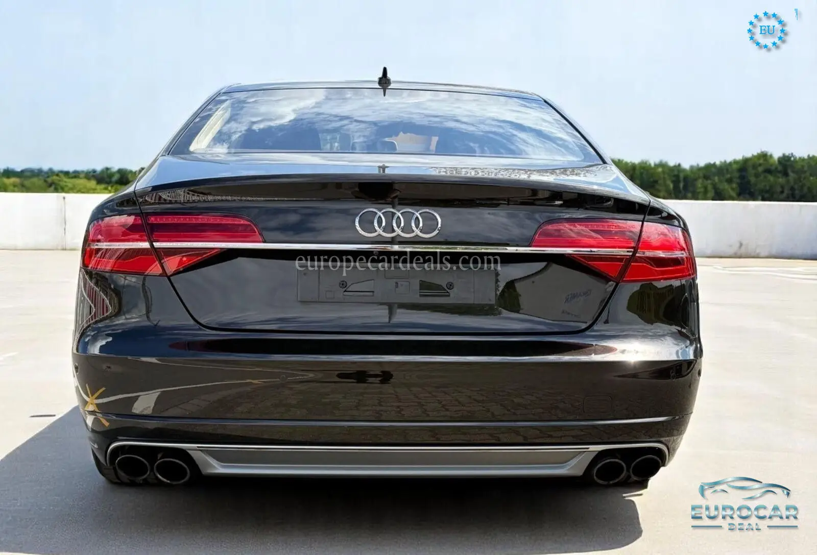 Audi S8