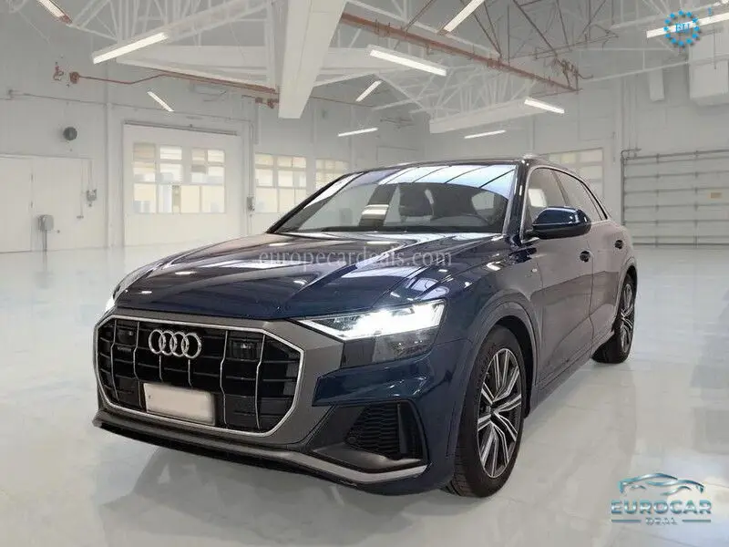 Audi Q8