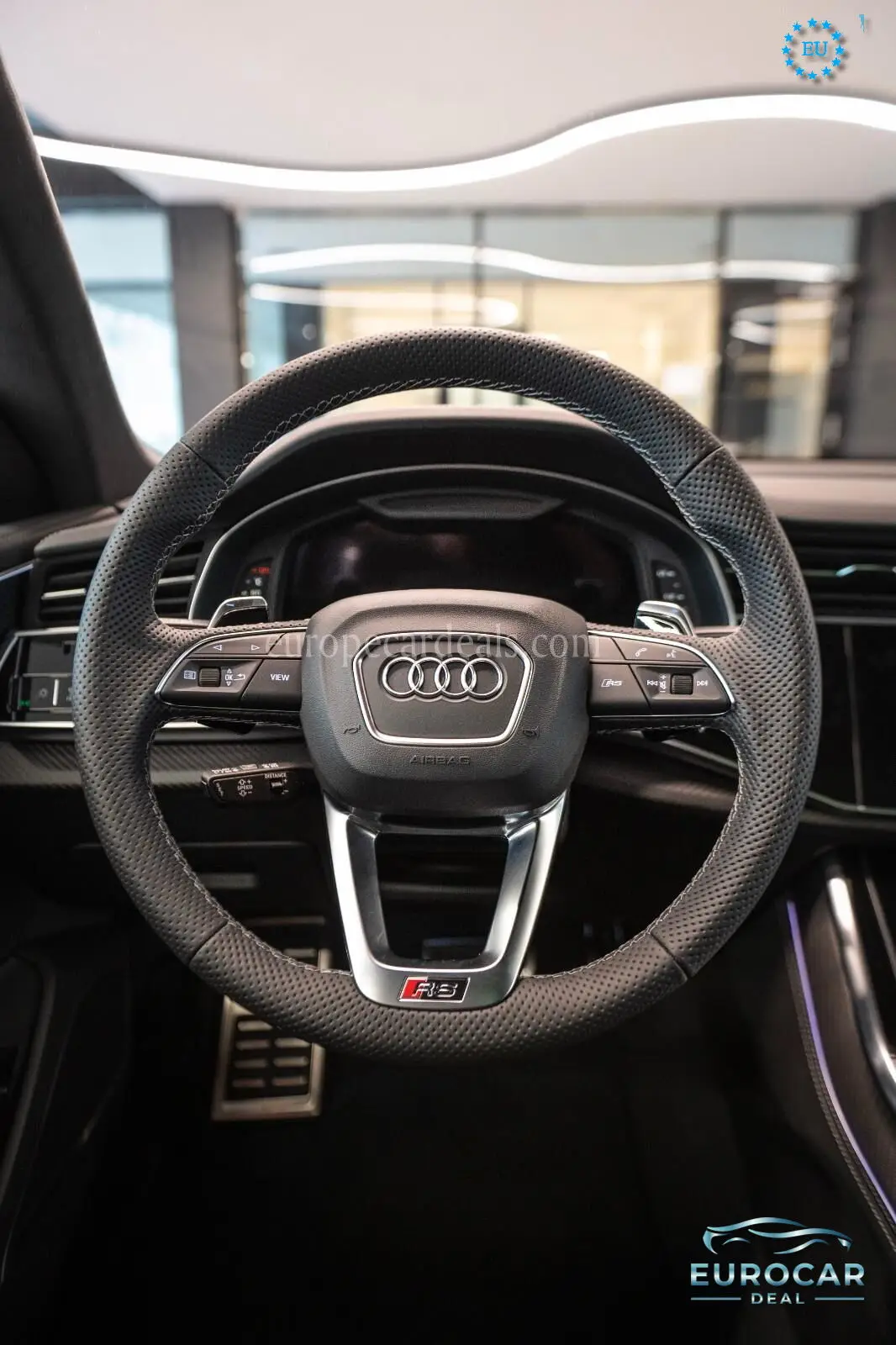 Audi RSQ8