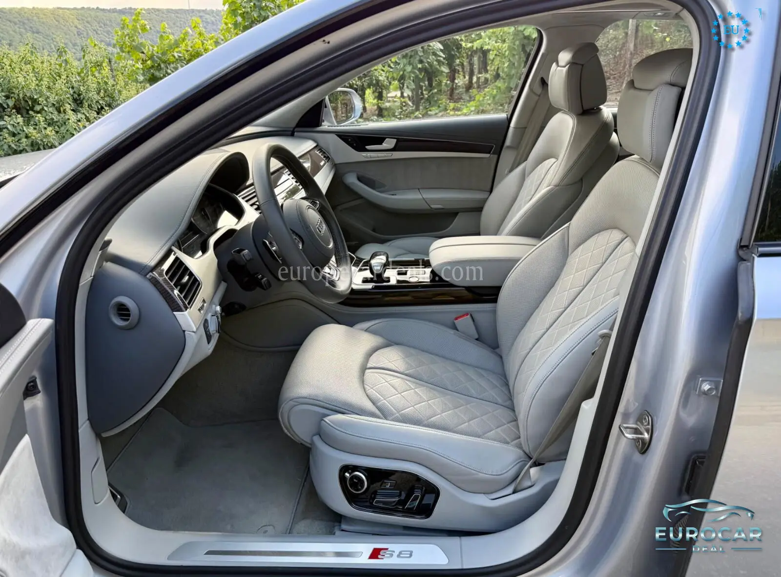Audi S8