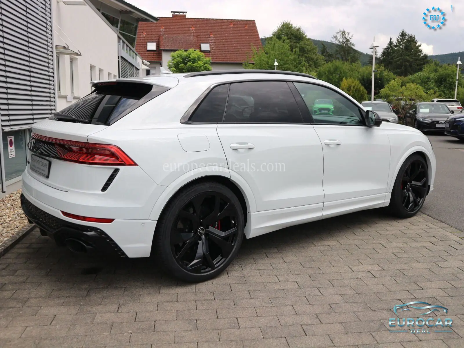 Audi RSQ8