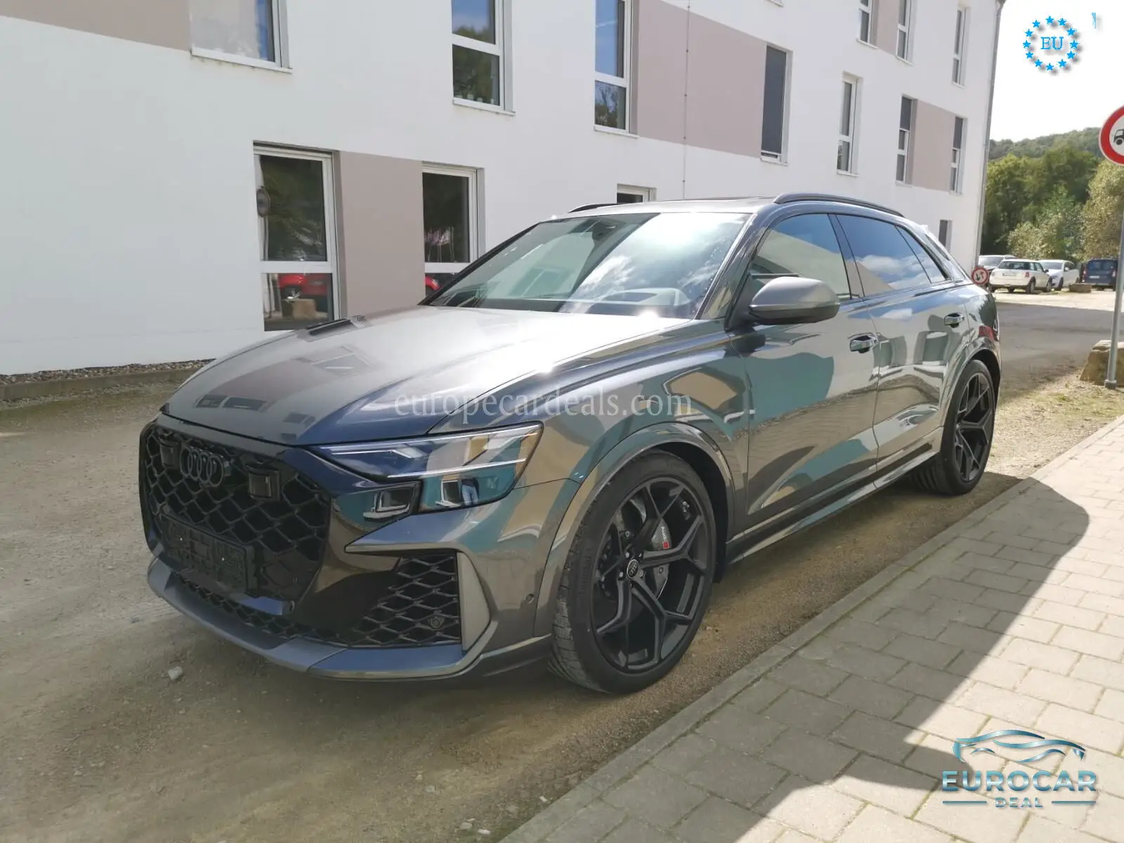 Audi RSQ8