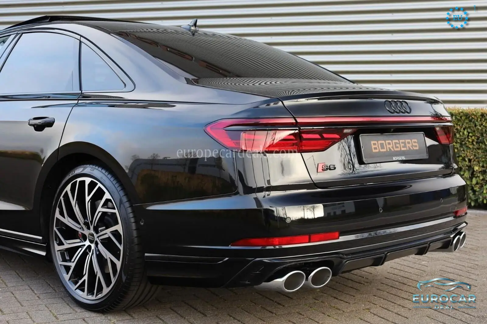 Audi S8