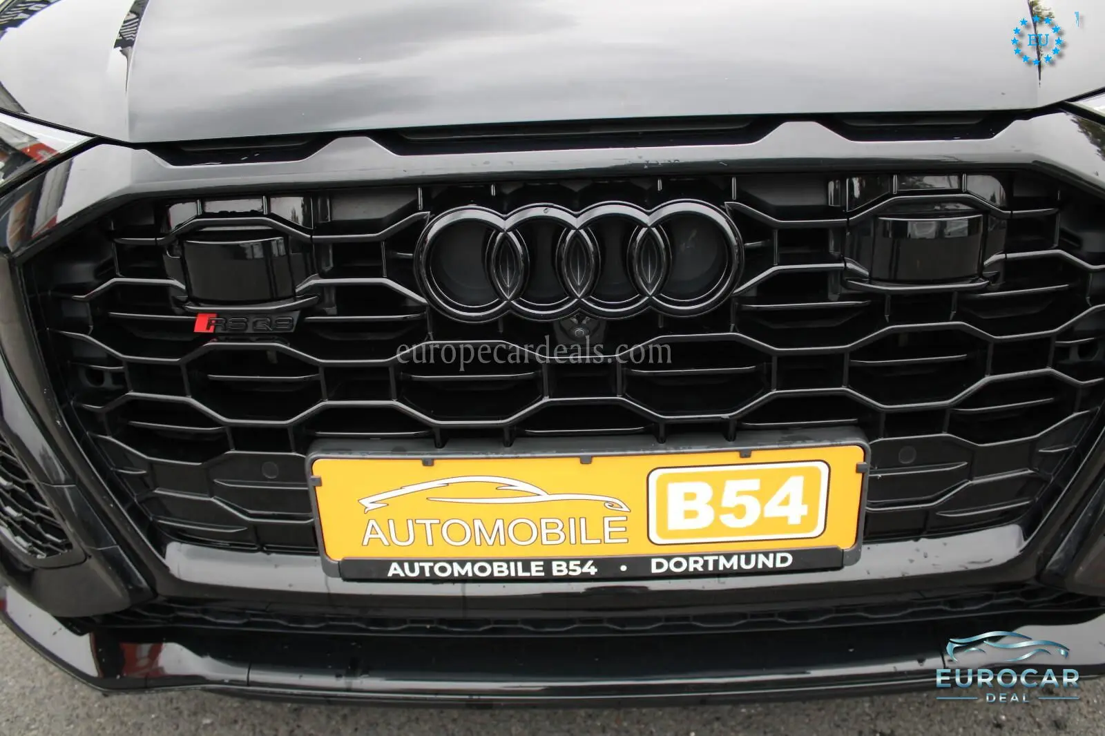 Audi RSQ8