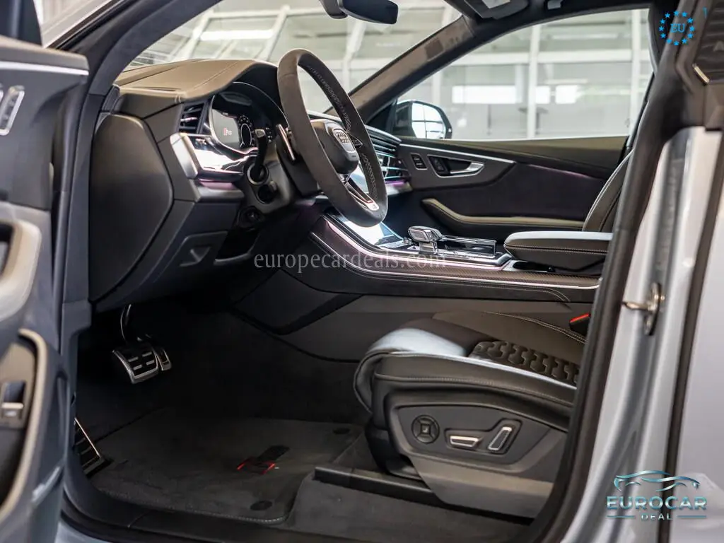 Audi RSQ8