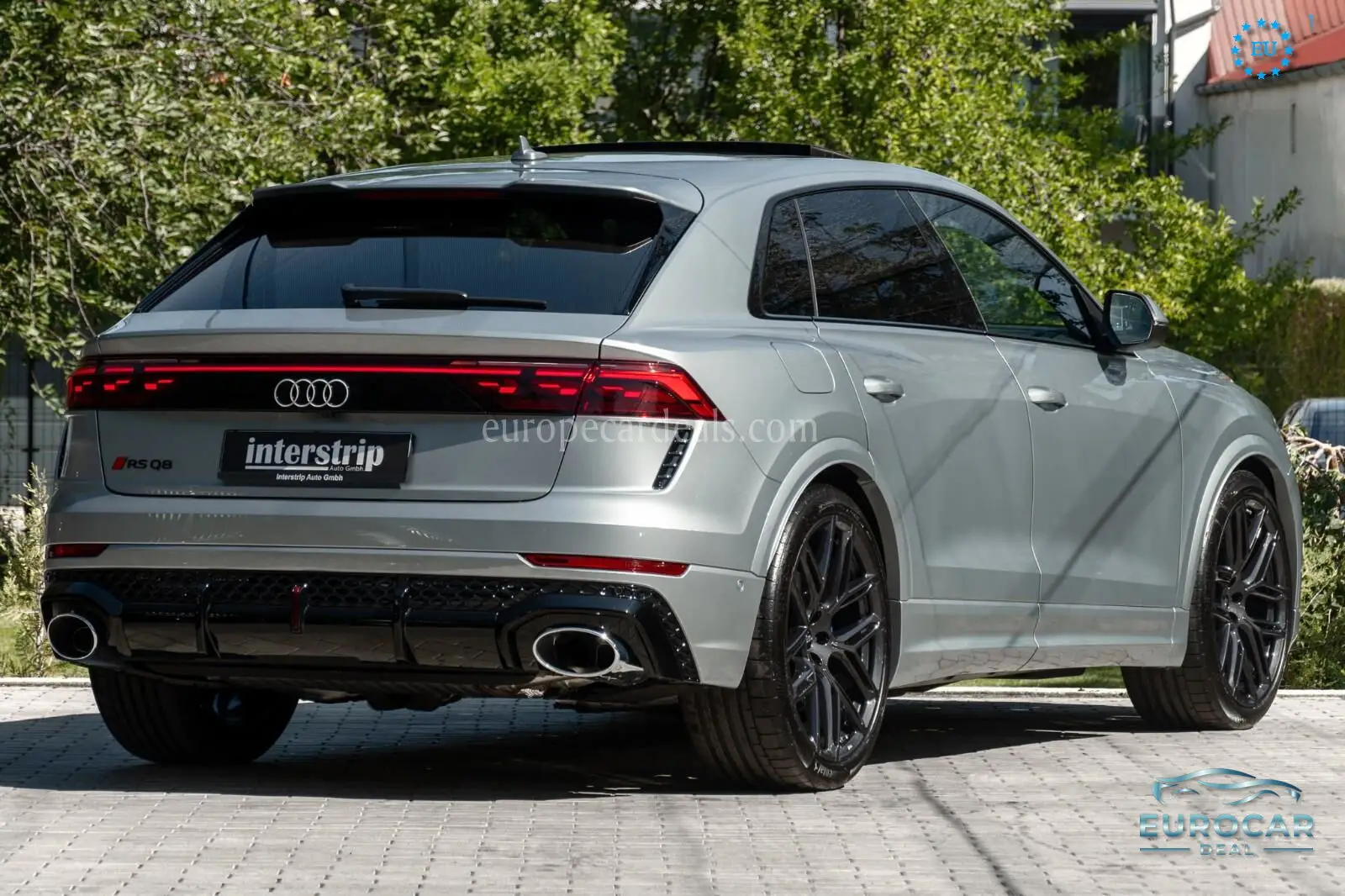Audi RSQ8