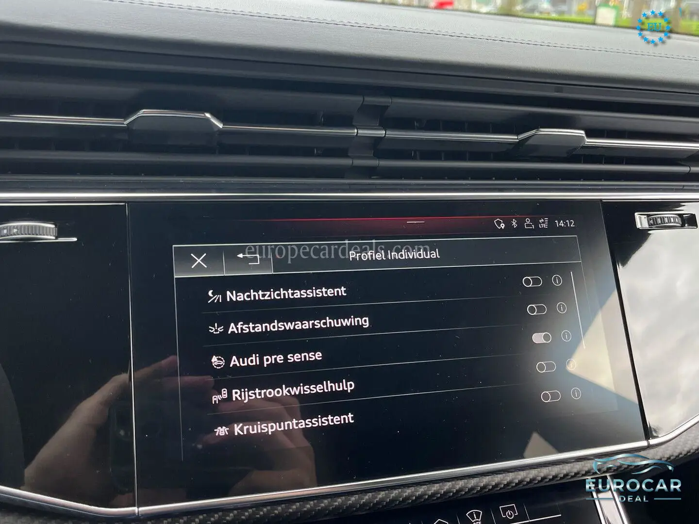 Audi RSQ8