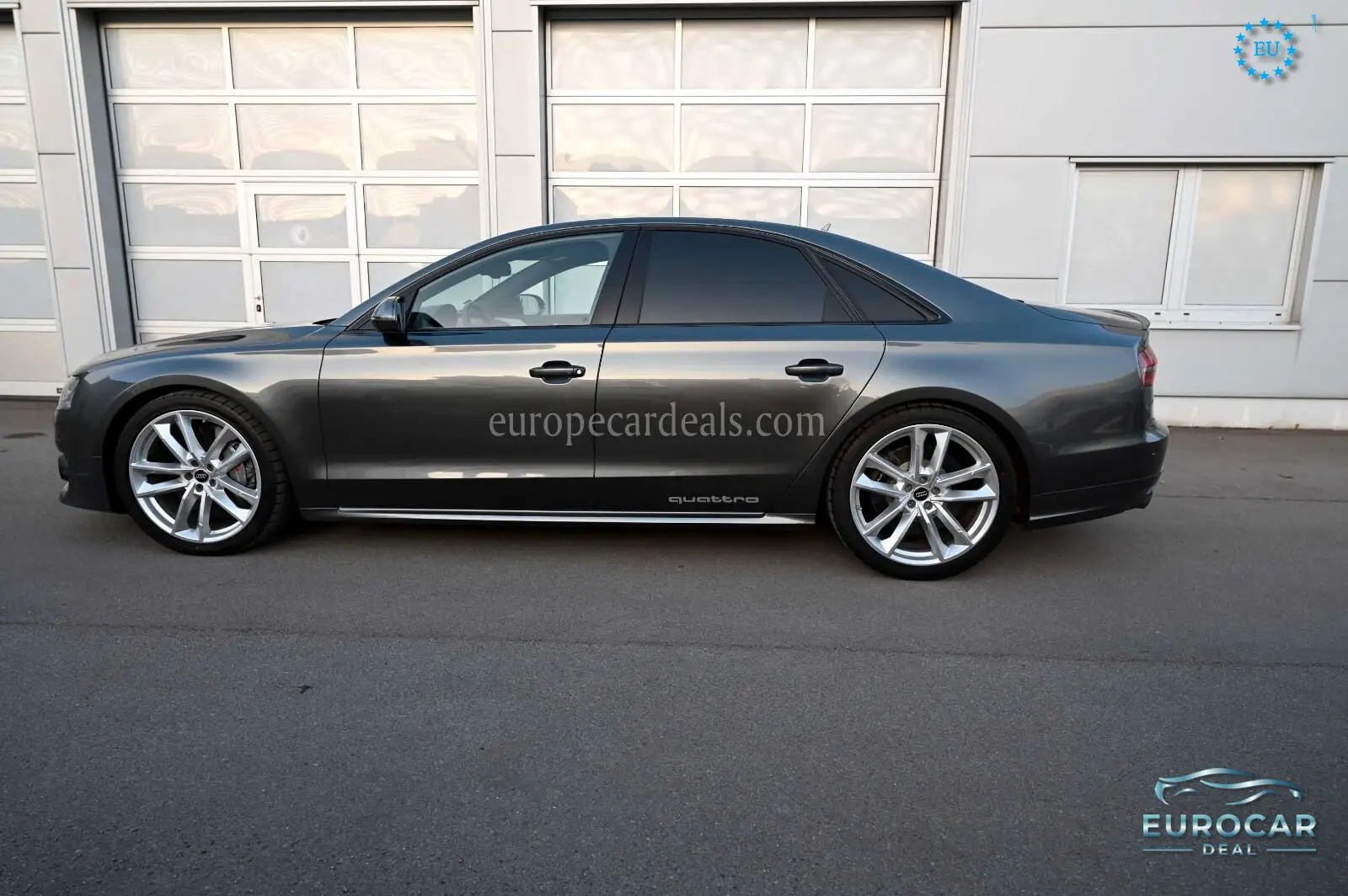Audi S8