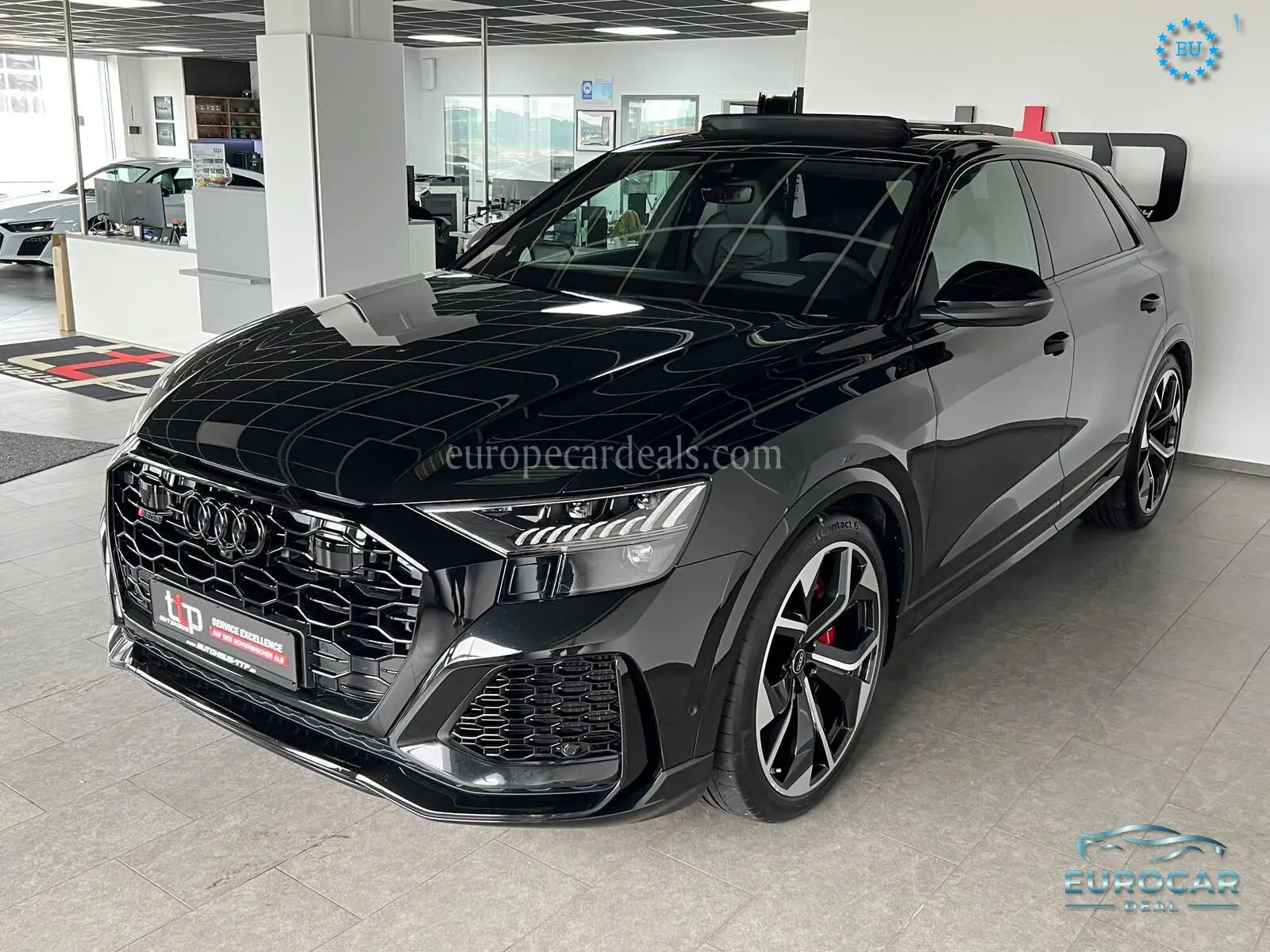 Audi RSQ8