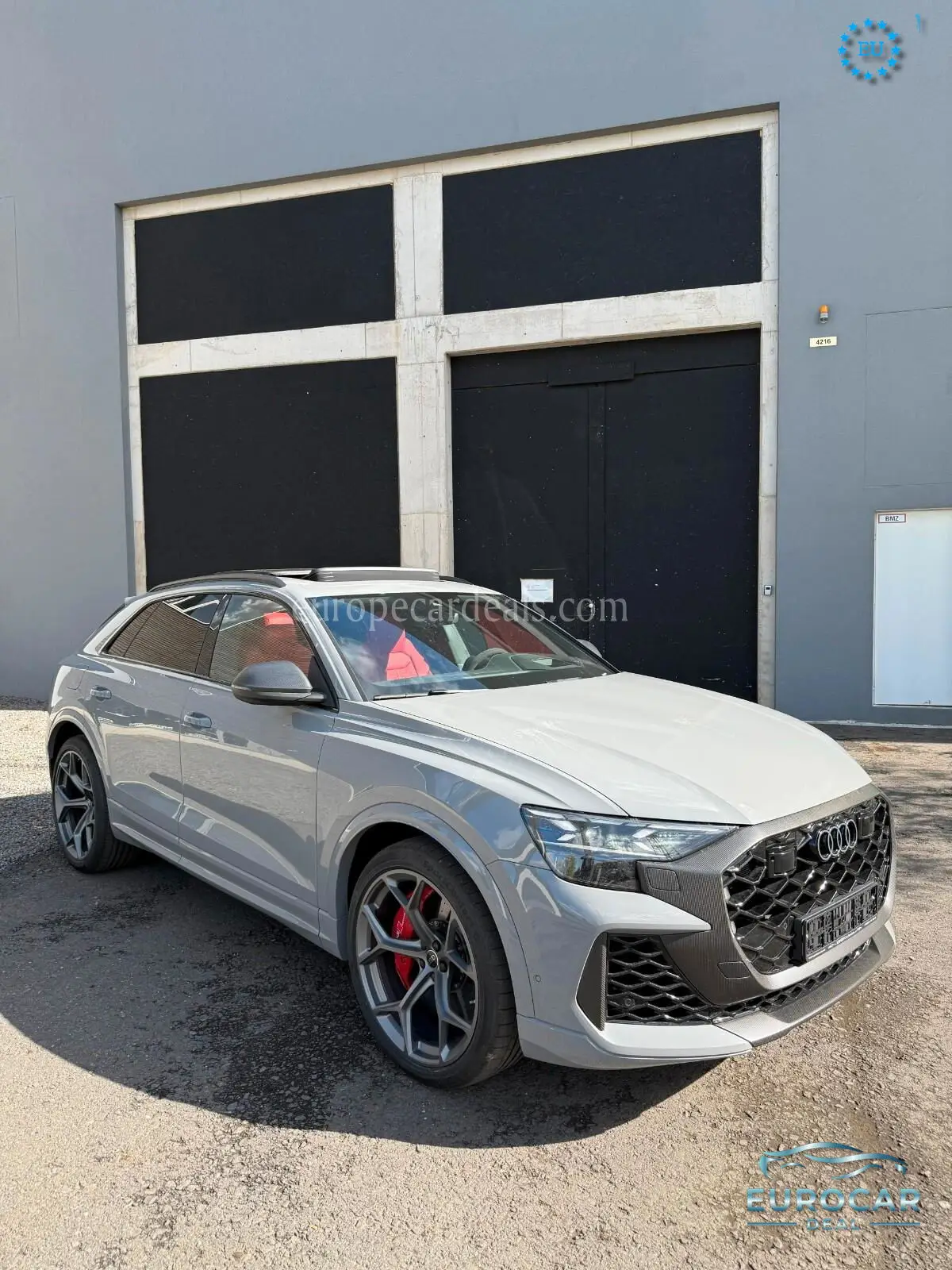 Audi RSQ8
