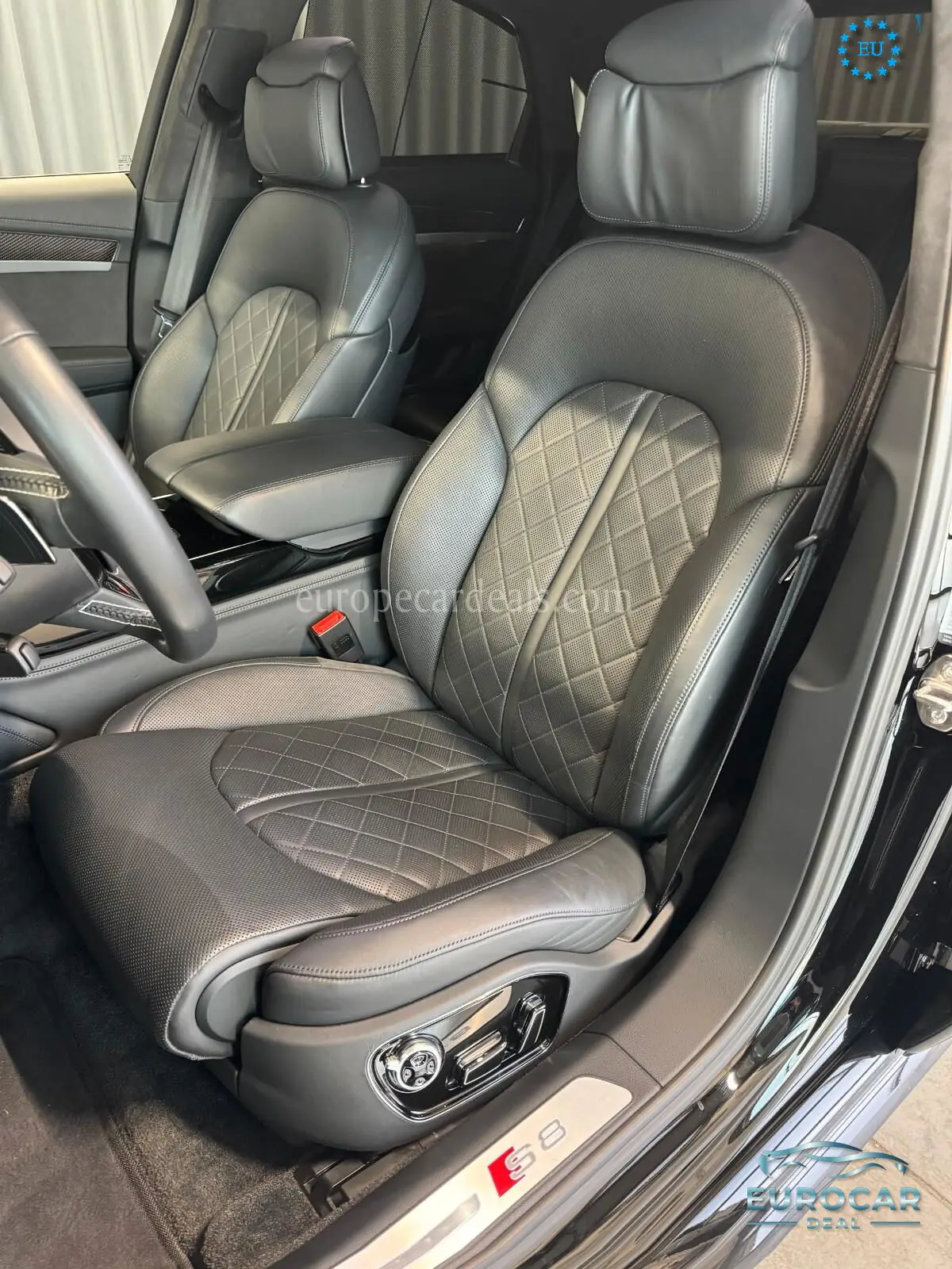 Audi S8