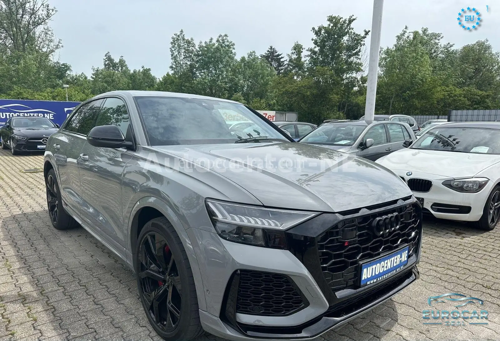 Audi RSQ8