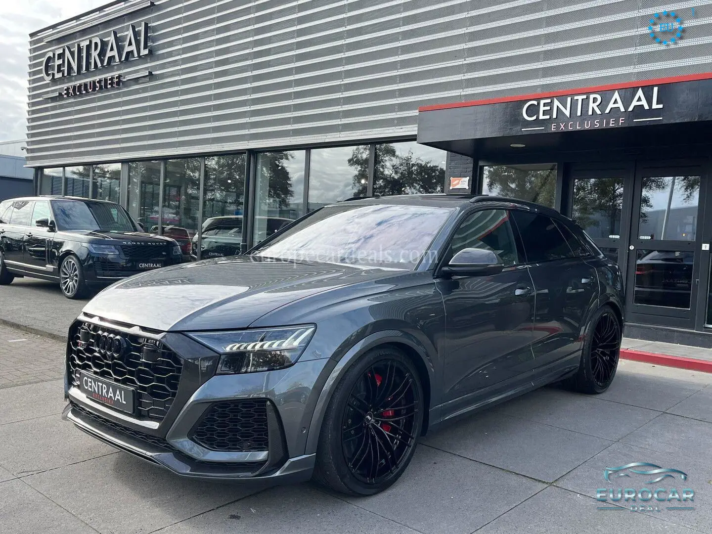 Audi RSQ8