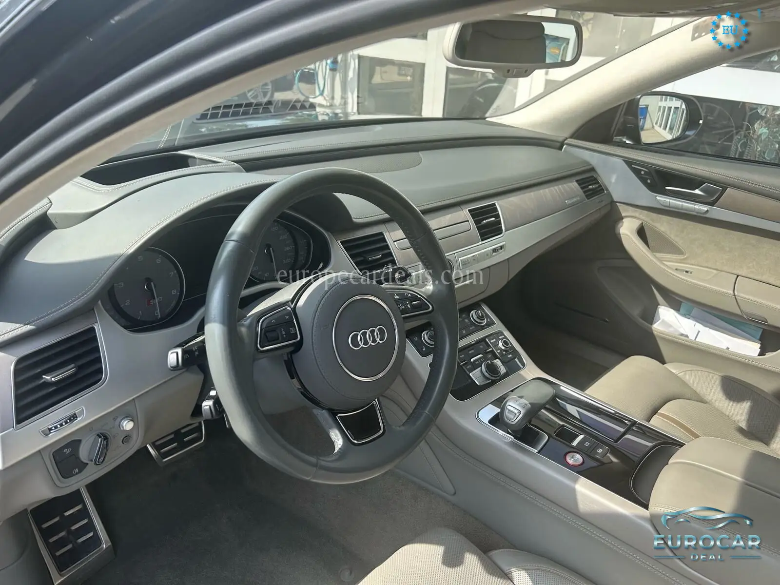Audi S8