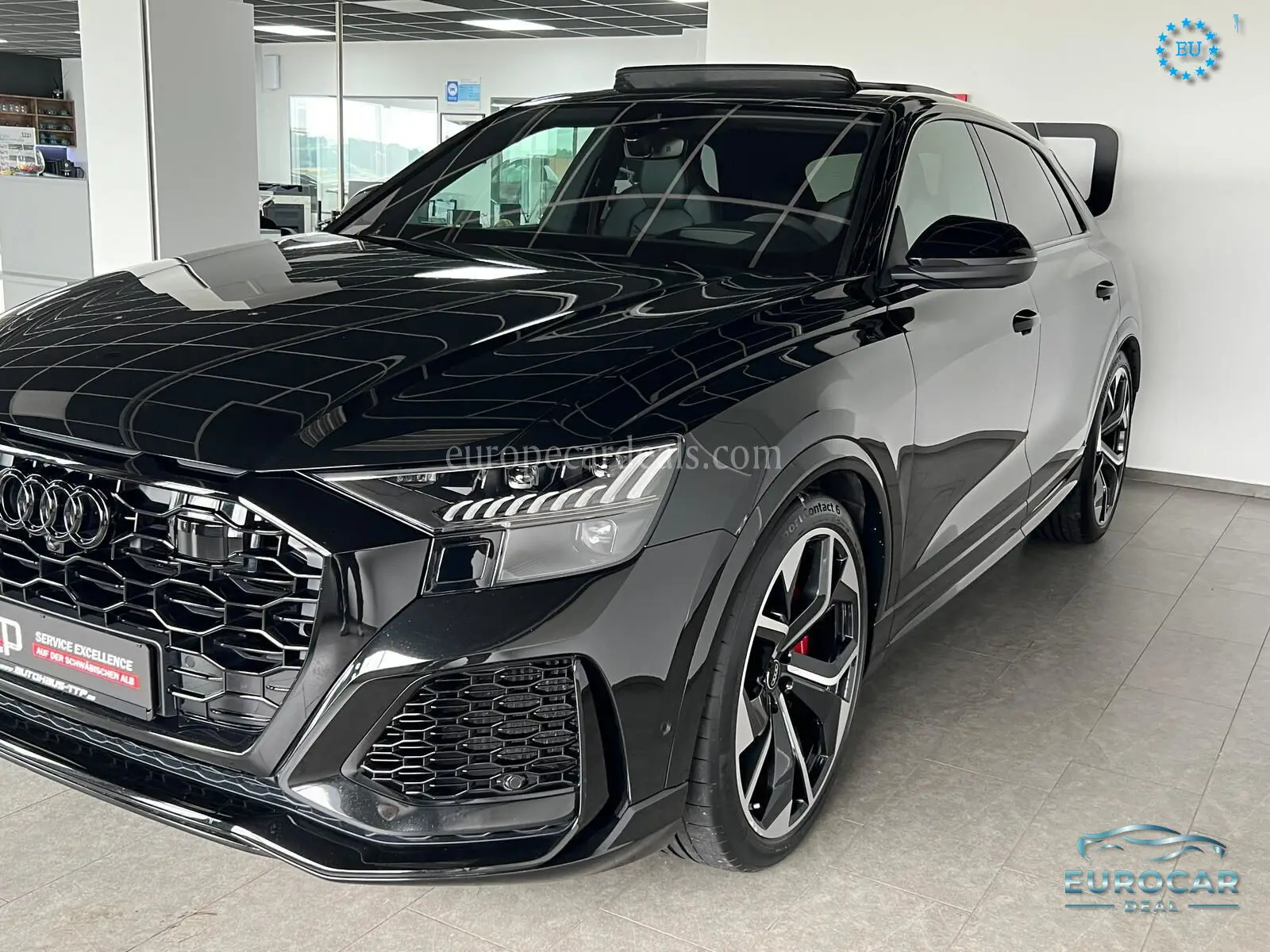 Audi RSQ8