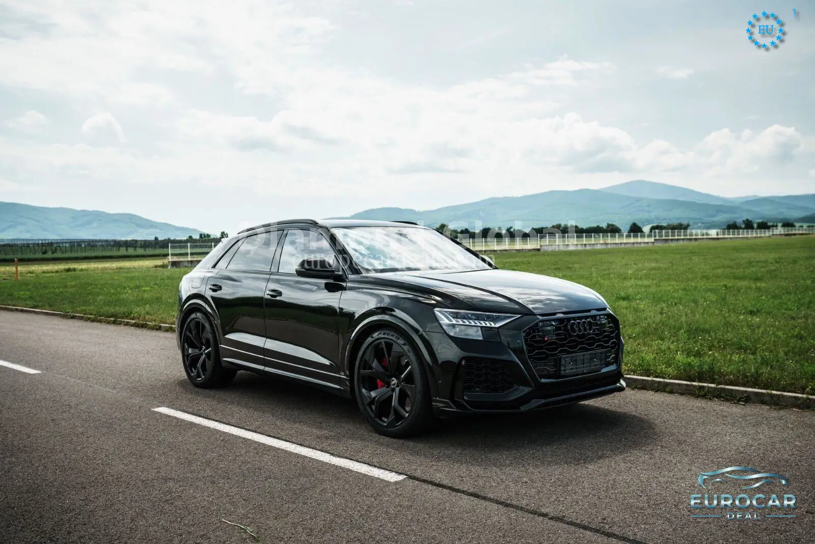 Audi RSQ8