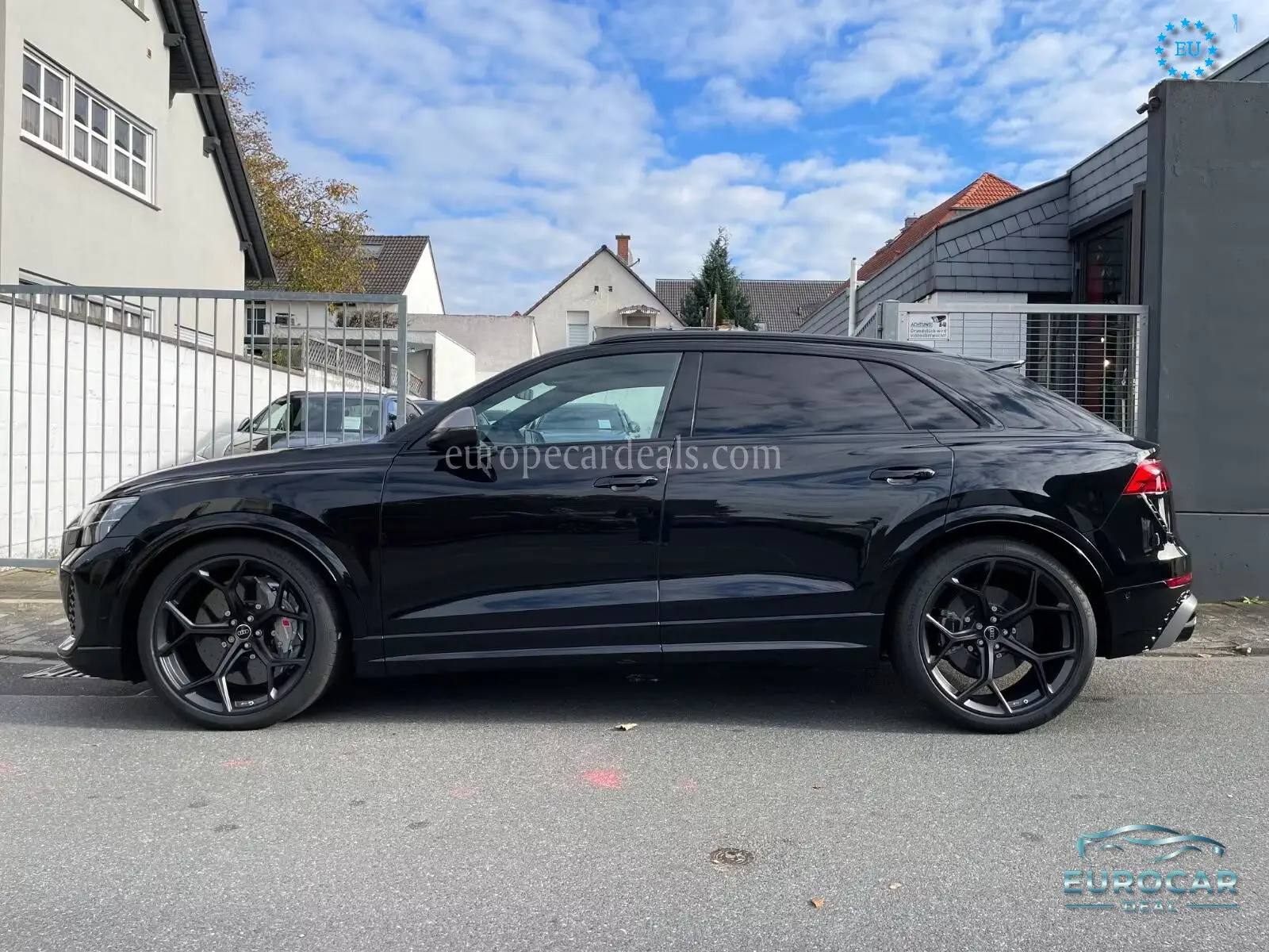 Audi RSQ8