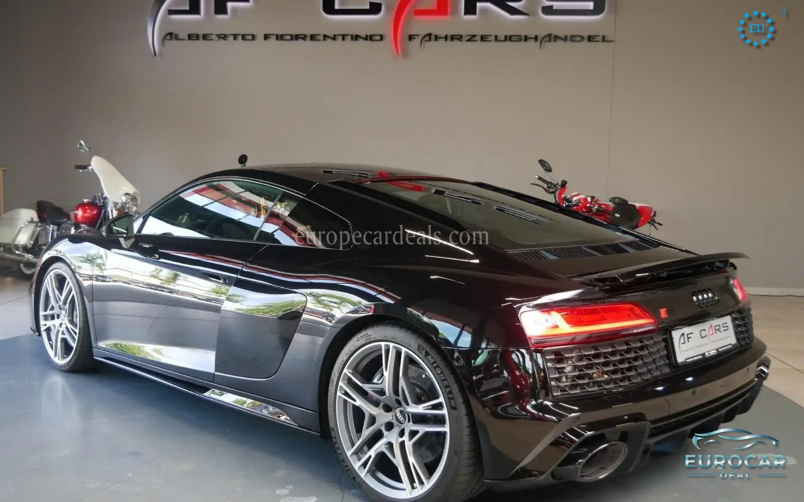 Audi R8