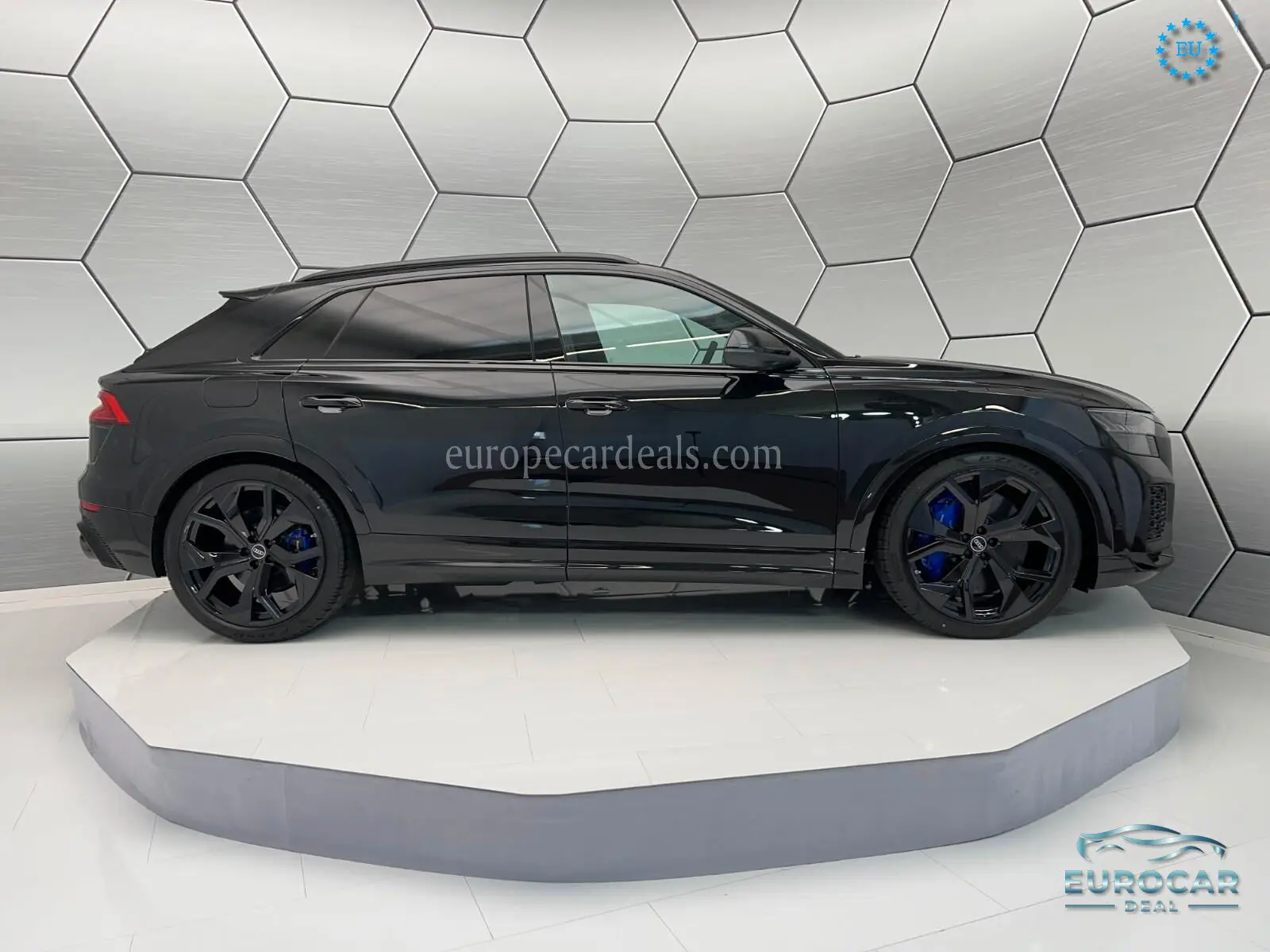 Audi RSQ8