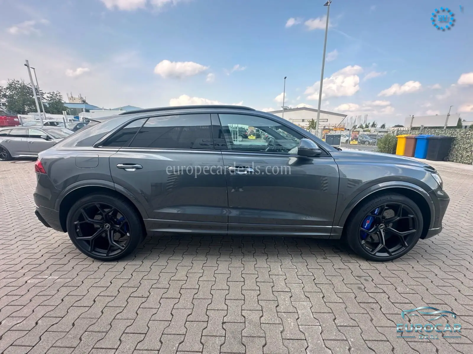 Audi RSQ8