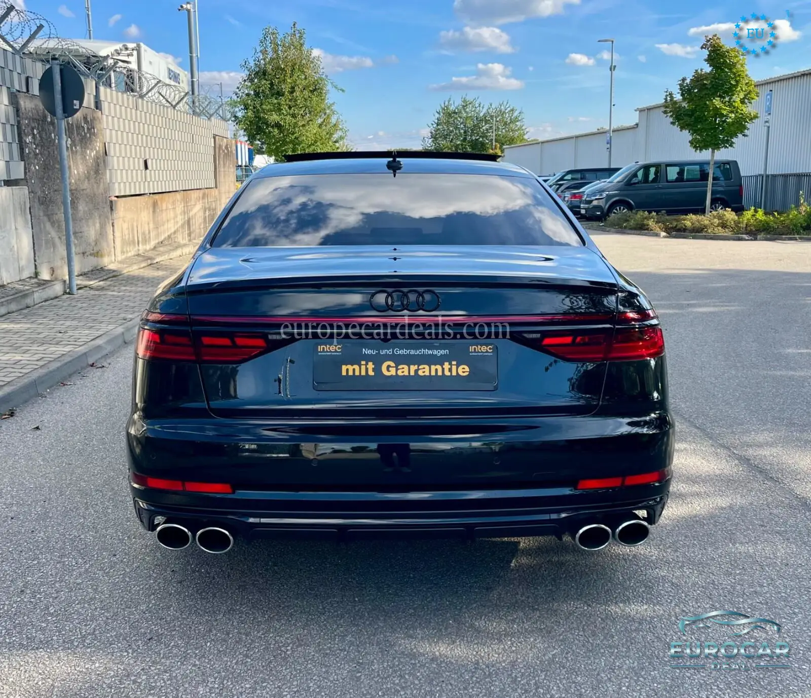 Audi S8