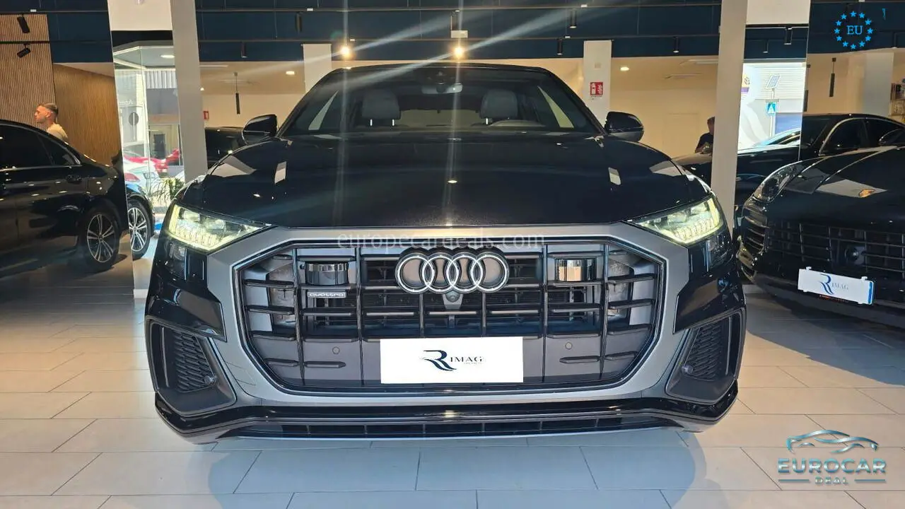 Audi Q8