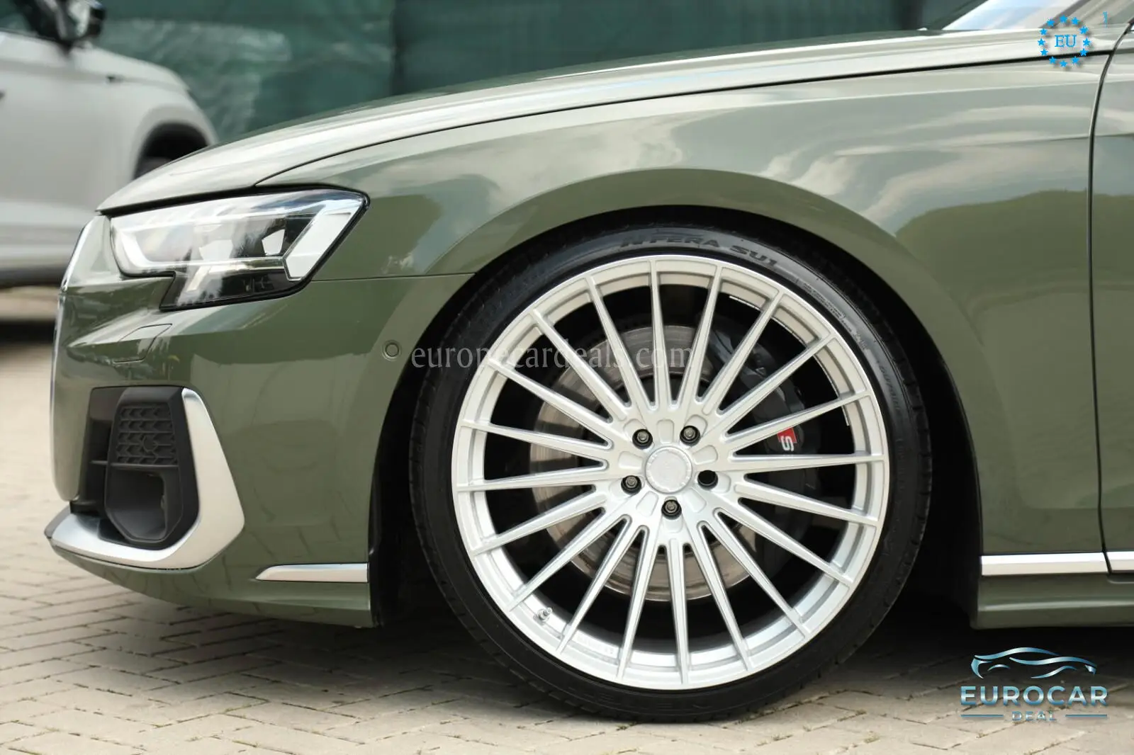 Audi S8