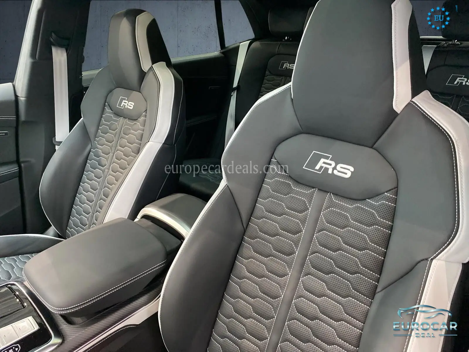 Audi RSQ8