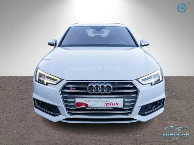 Audi S4