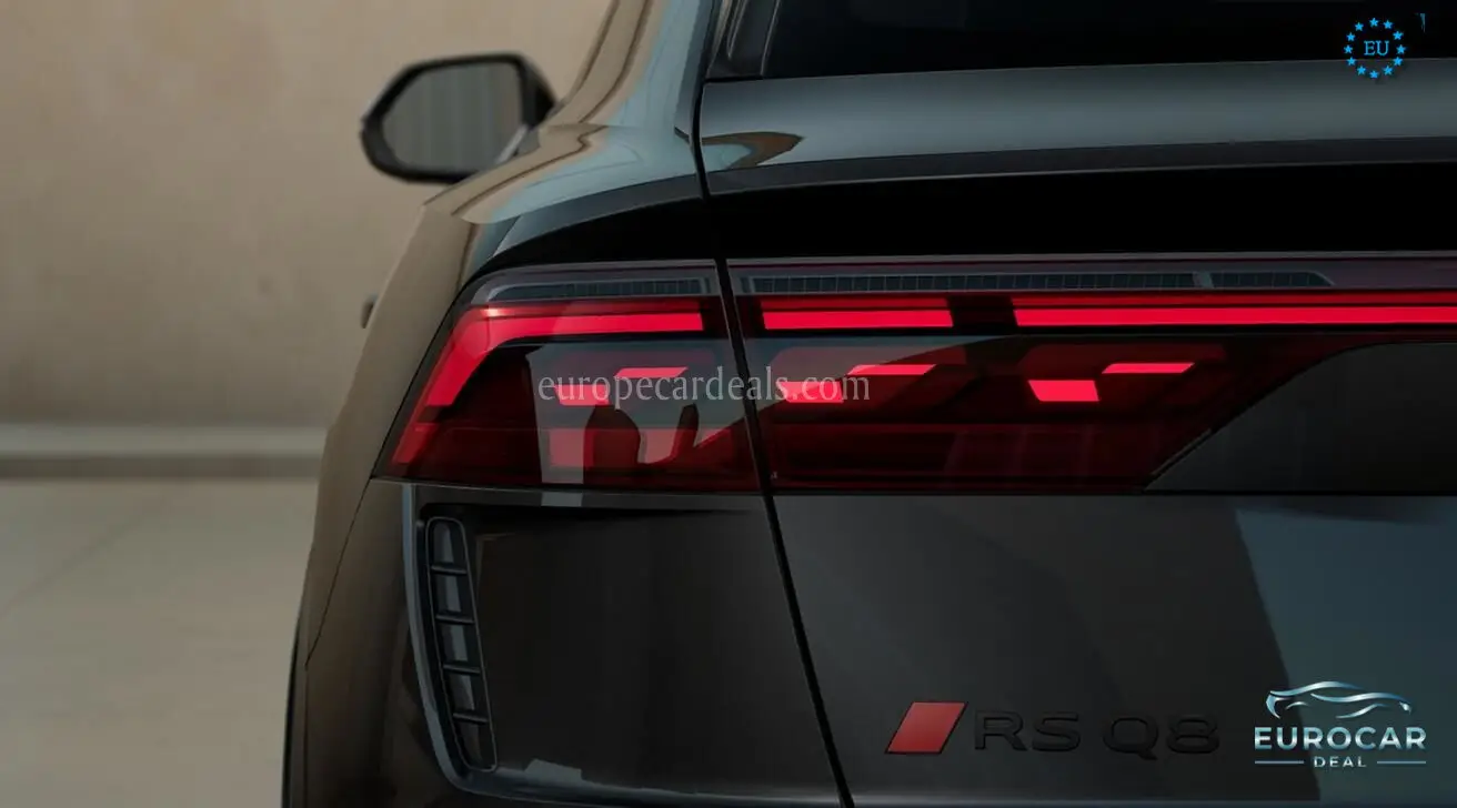Audi RSQ8