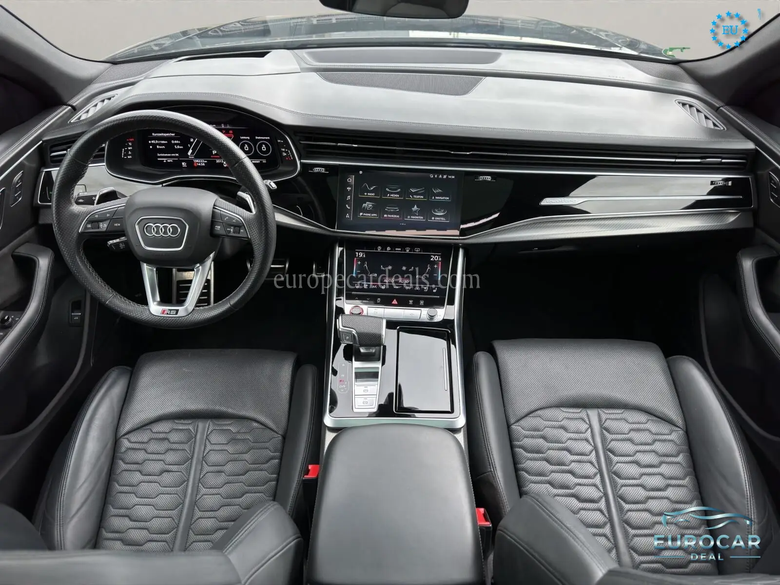 Audi RSQ8