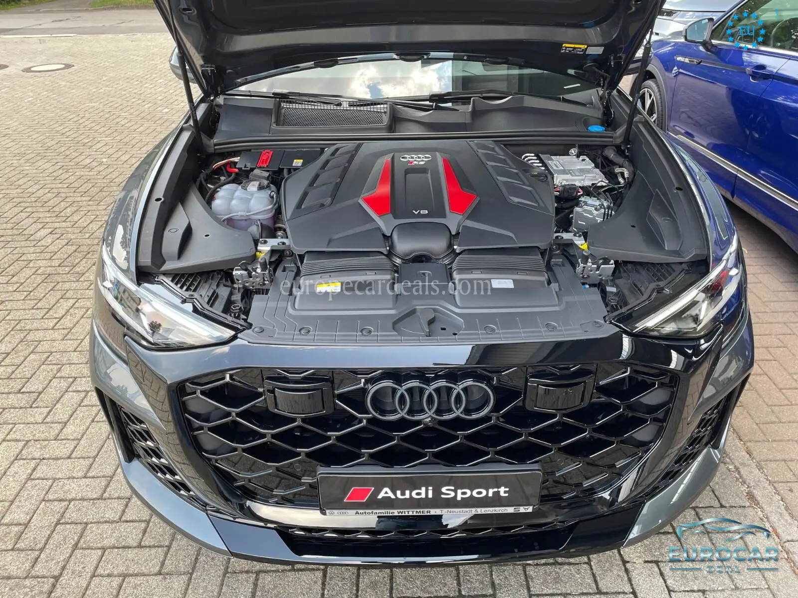 Audi RSQ8