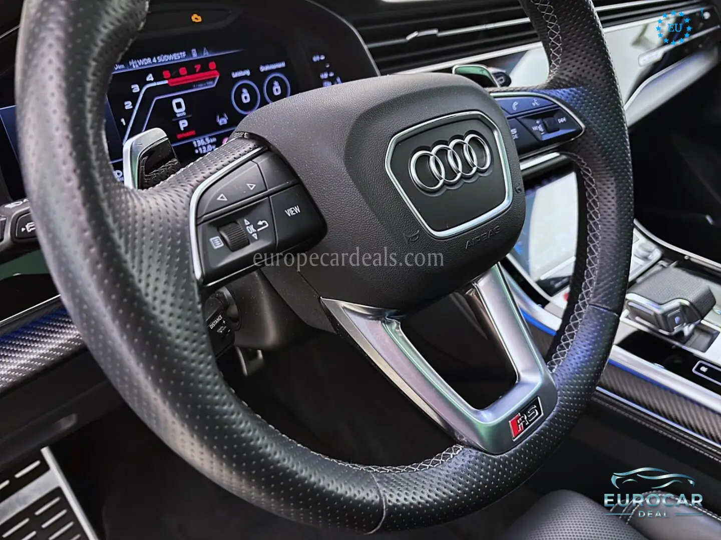 Audi RSQ8