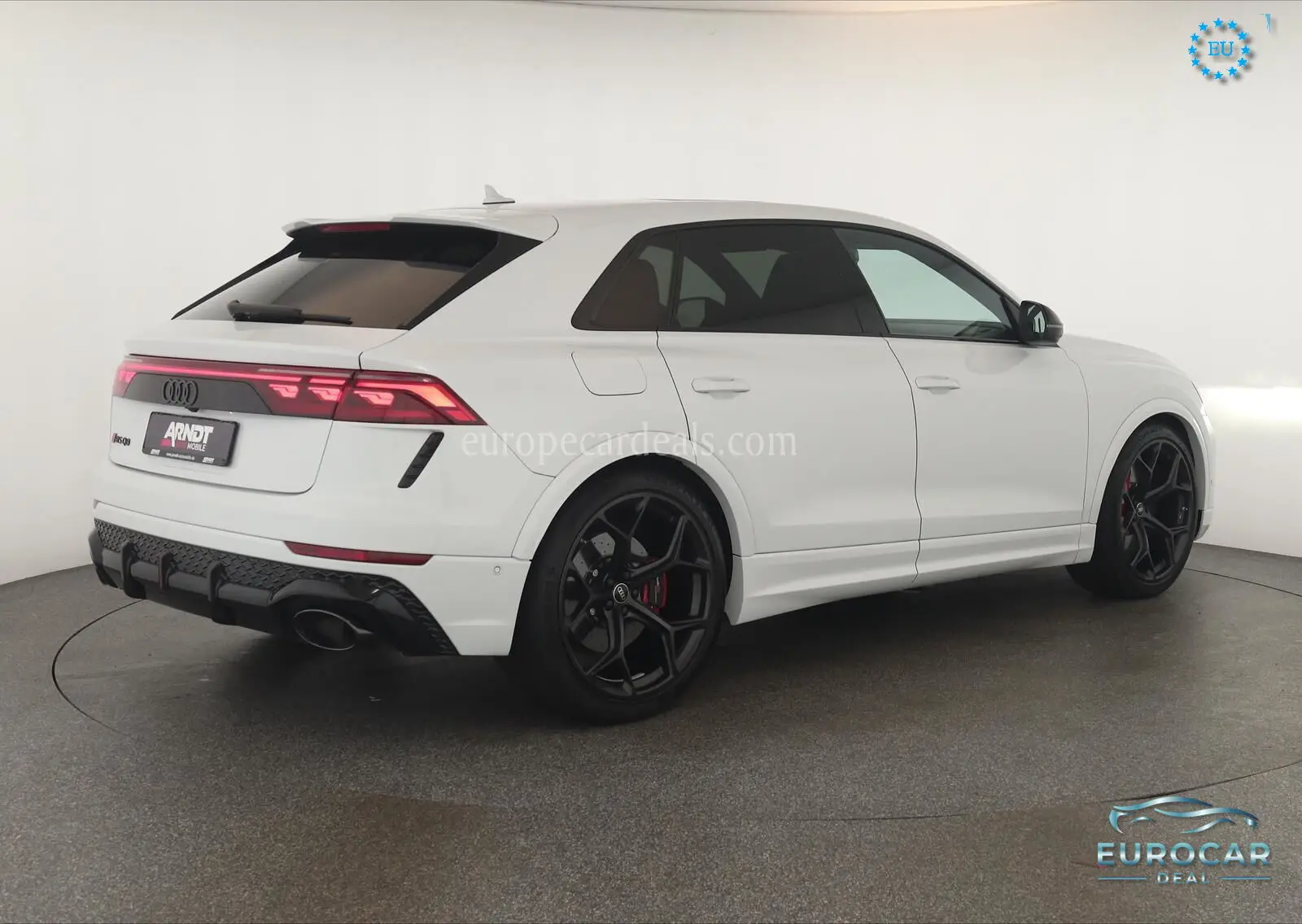 Audi RSQ8