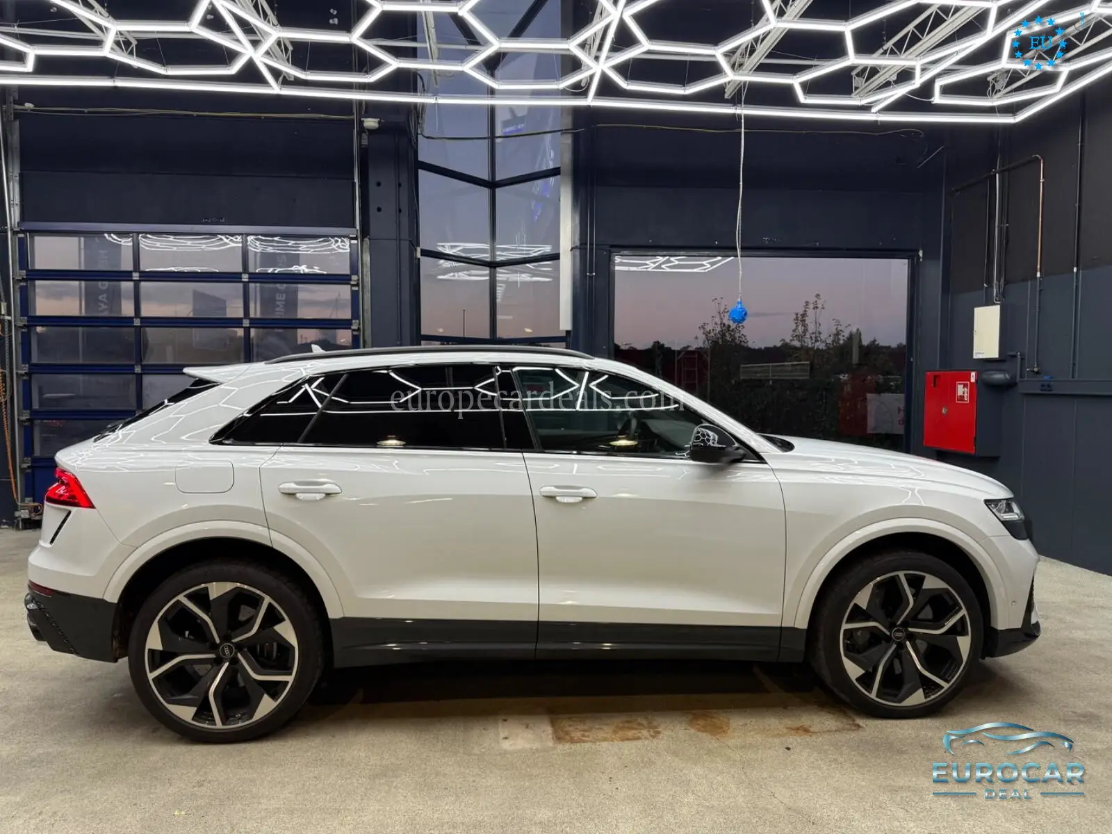 Audi RSQ8