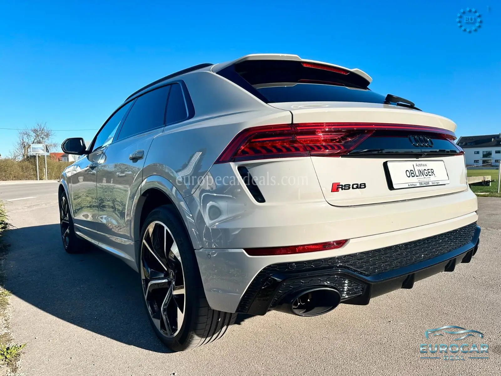 Audi RSQ8