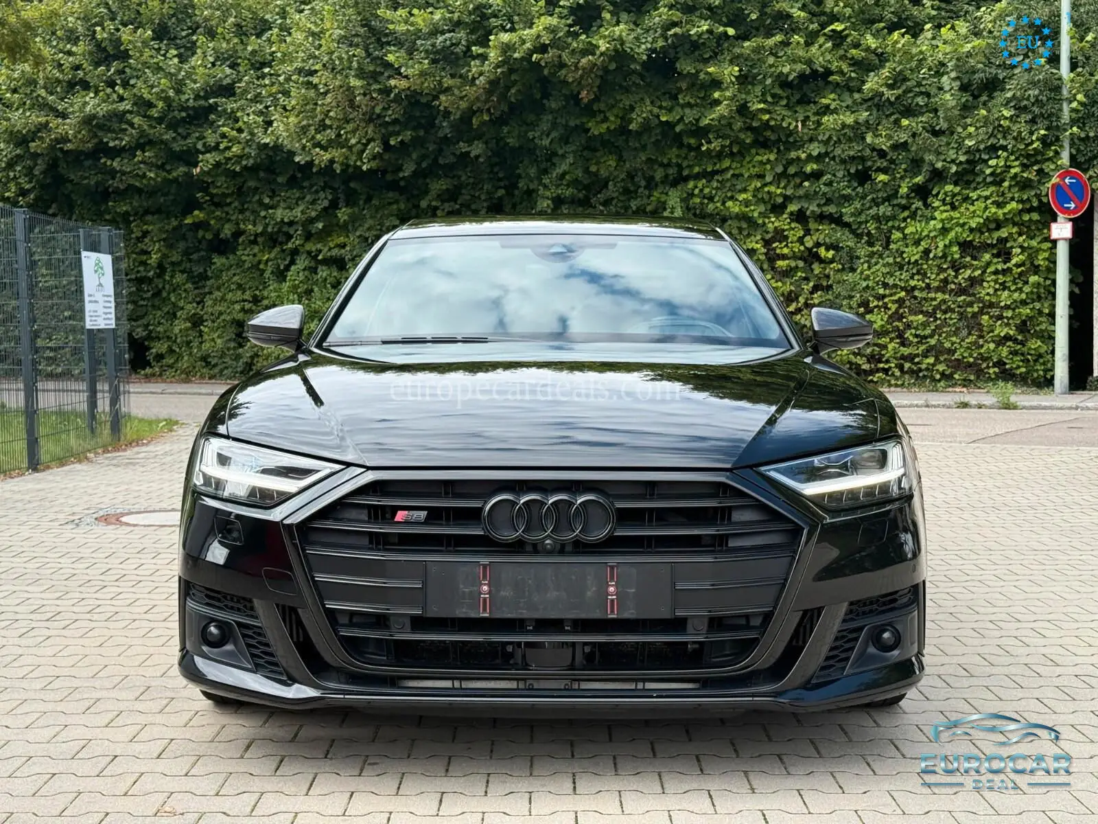 Audi S8