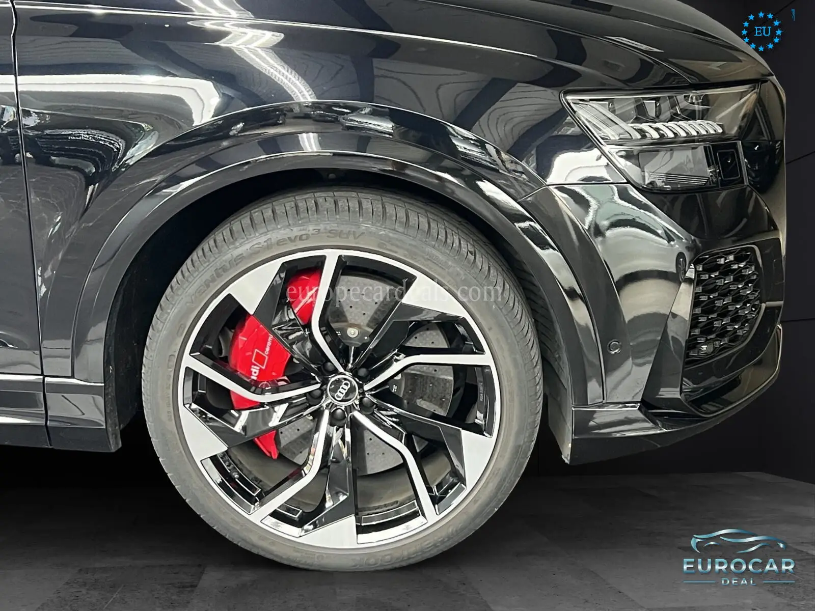 Audi RSQ8