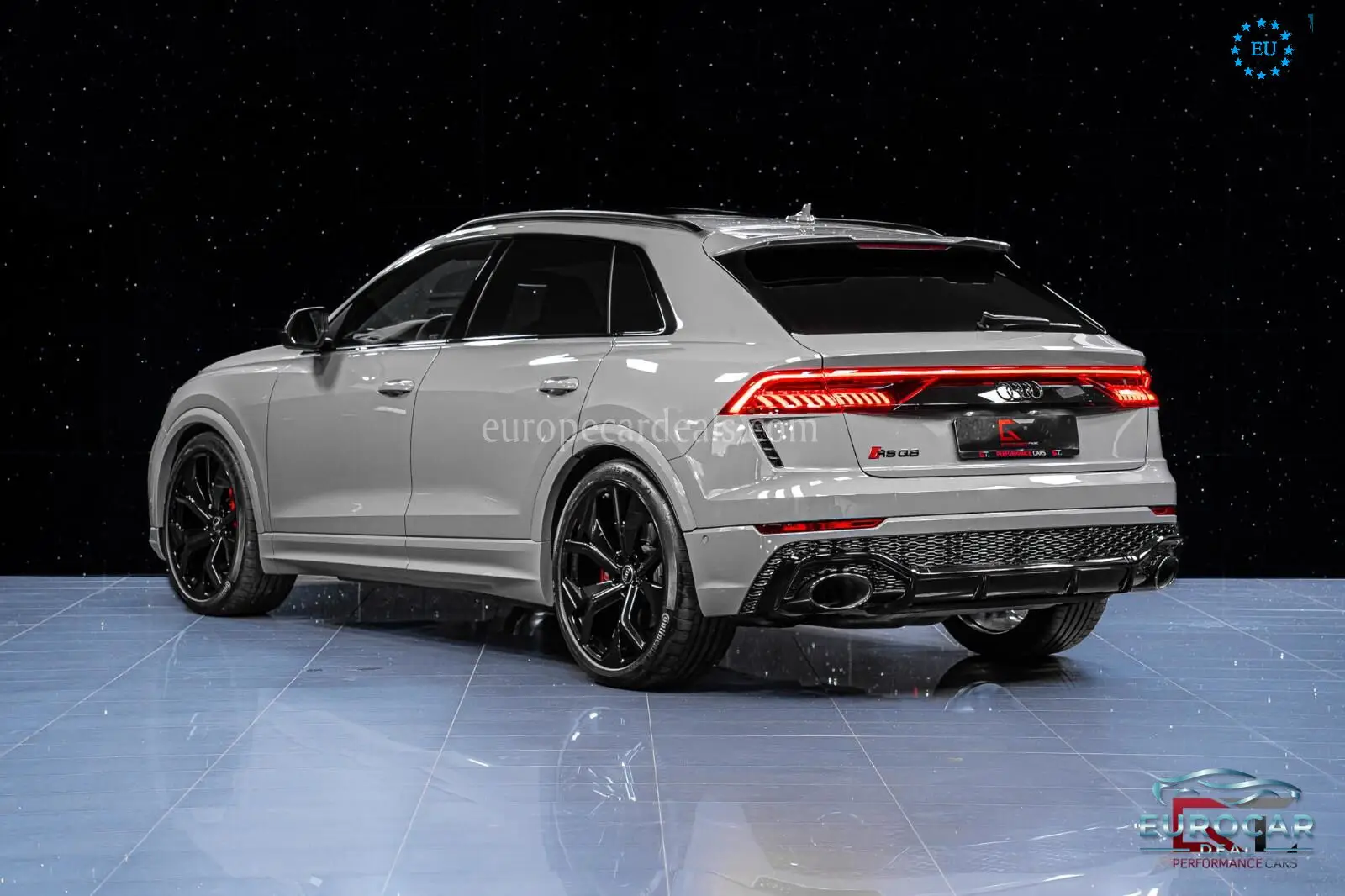 Audi RSQ8