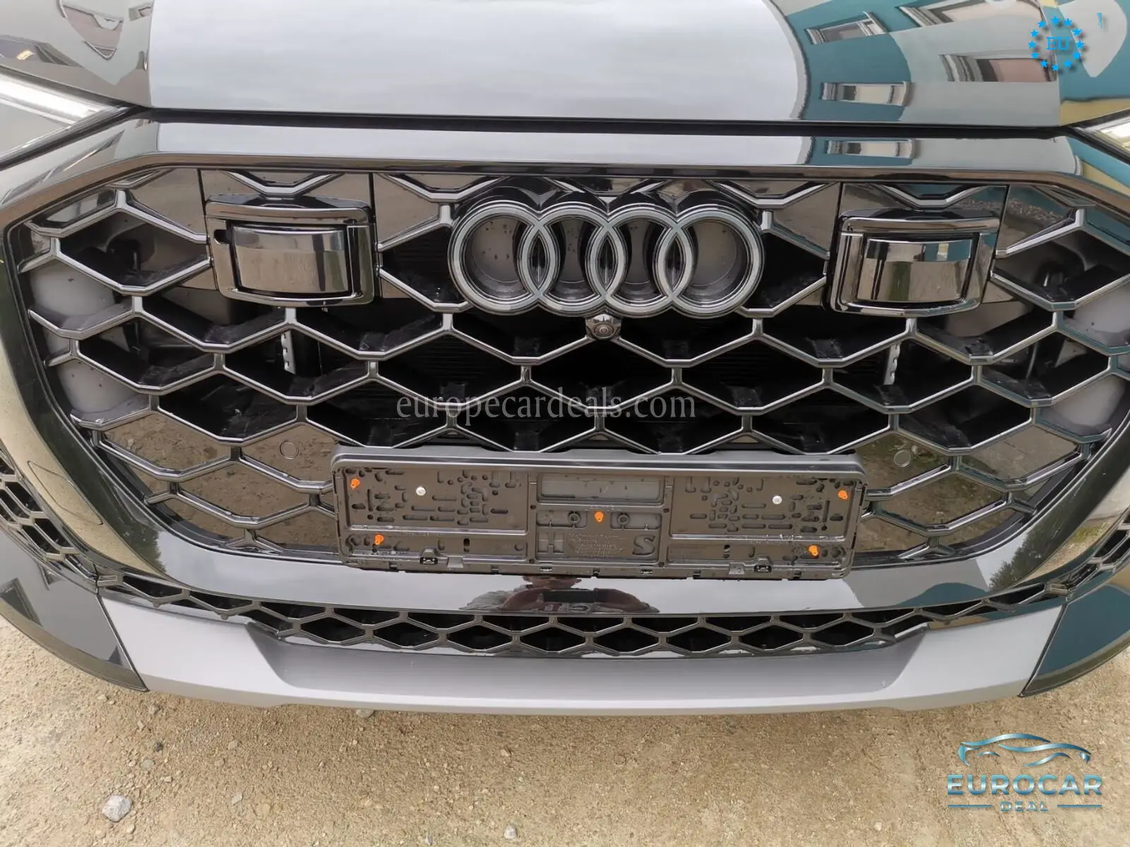 Audi RSQ8