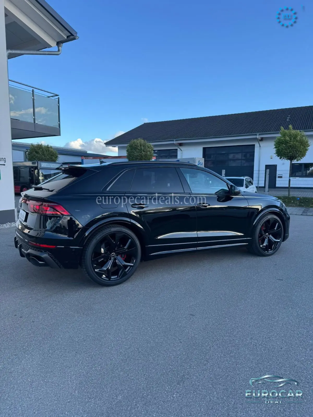 Audi RSQ8
