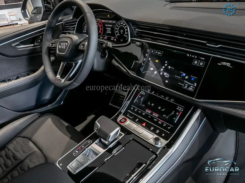 Audi RSQ8