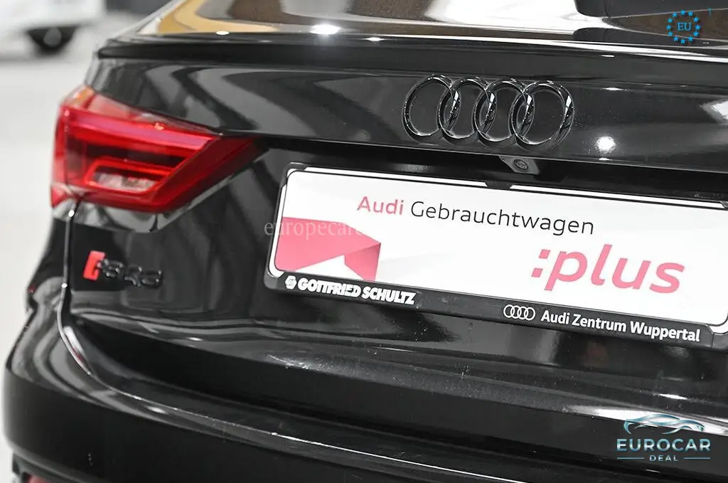 Audi RSQ3