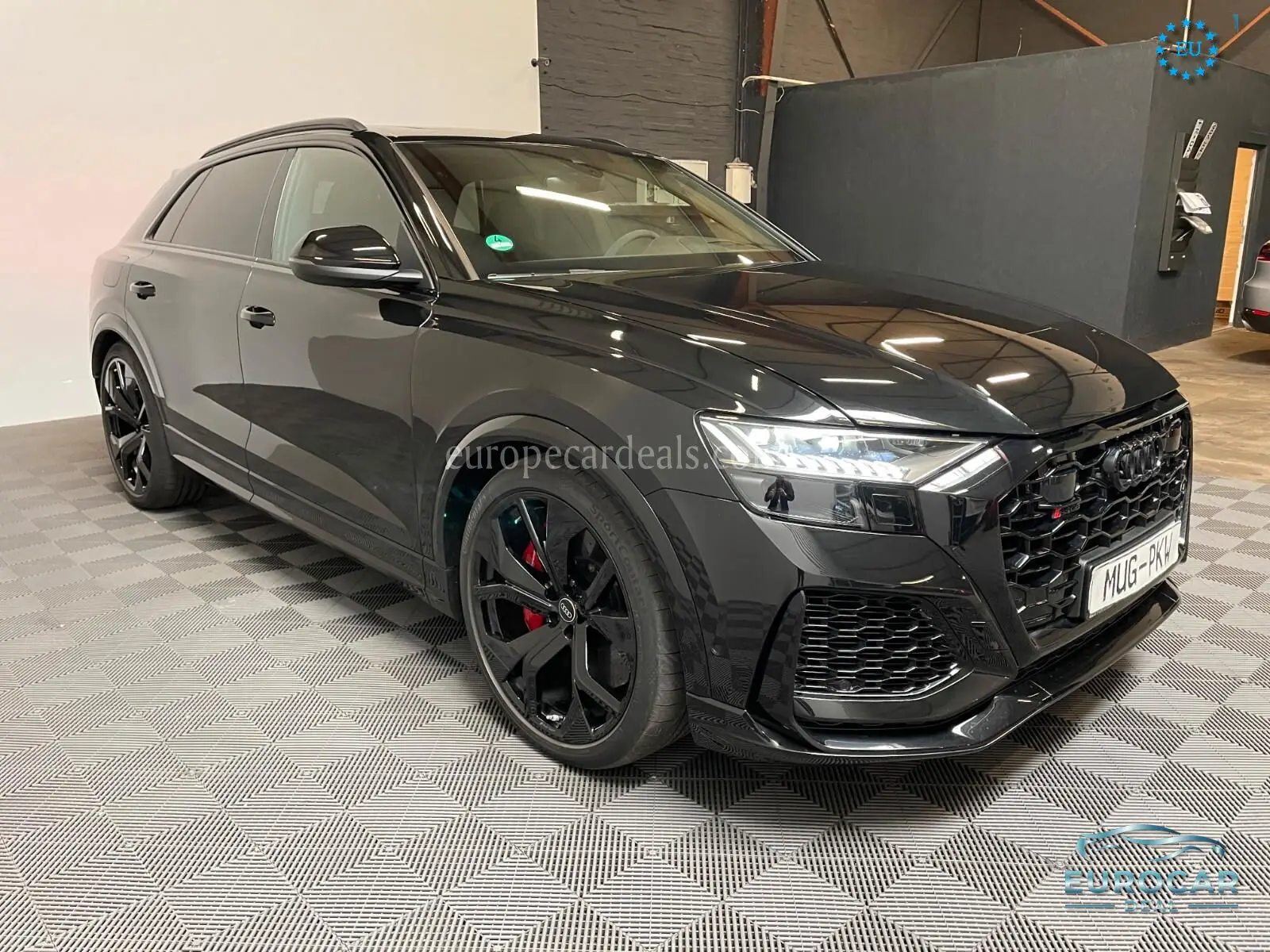 Audi RSQ8