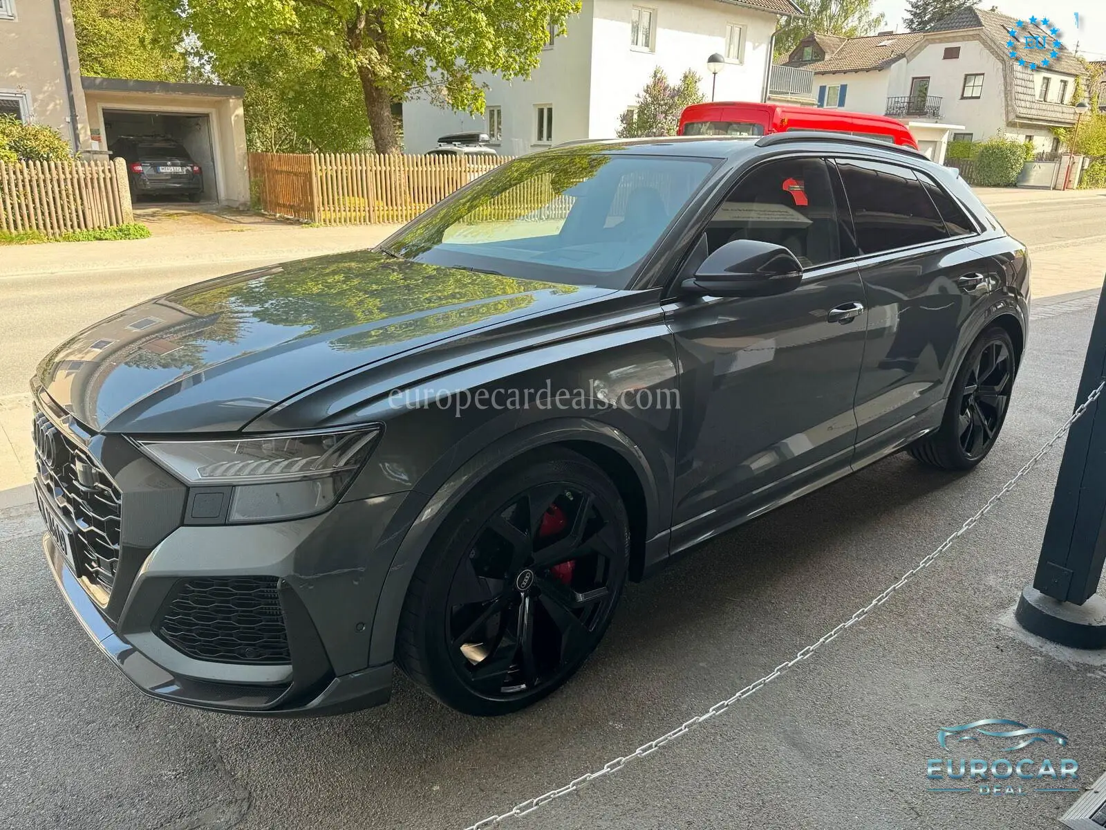 Audi RSQ8